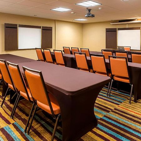 Fairfield Inn & Suites Dallas Park Central Buitenkant foto