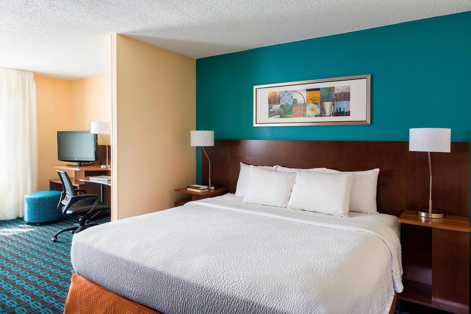 Fairfield Inn & Suites Dallas Park Central Buitenkant foto