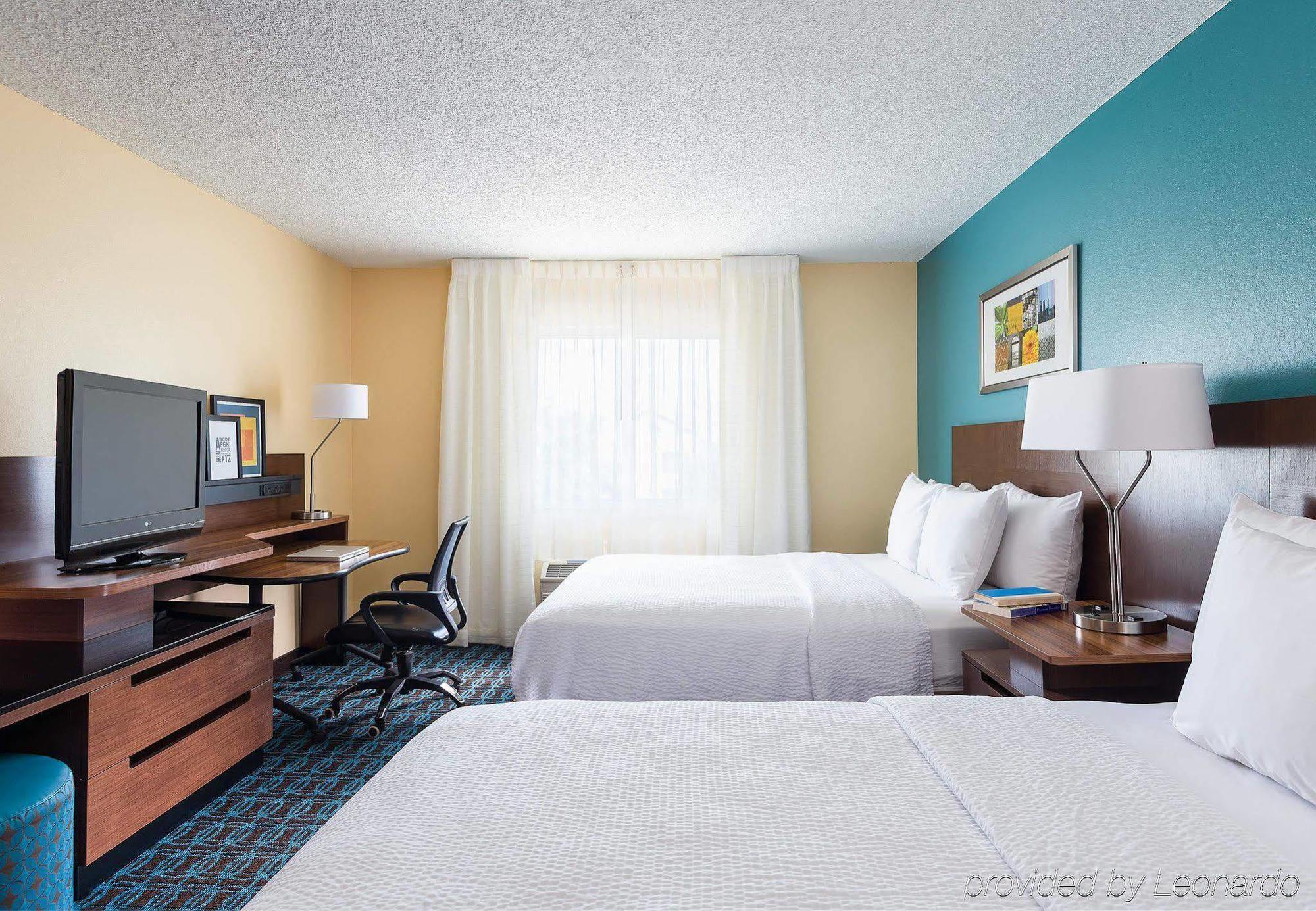 Fairfield Inn & Suites Dallas Park Central Buitenkant foto
